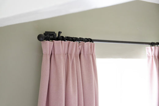 How to Hang Curtains Using Mounting Brackets