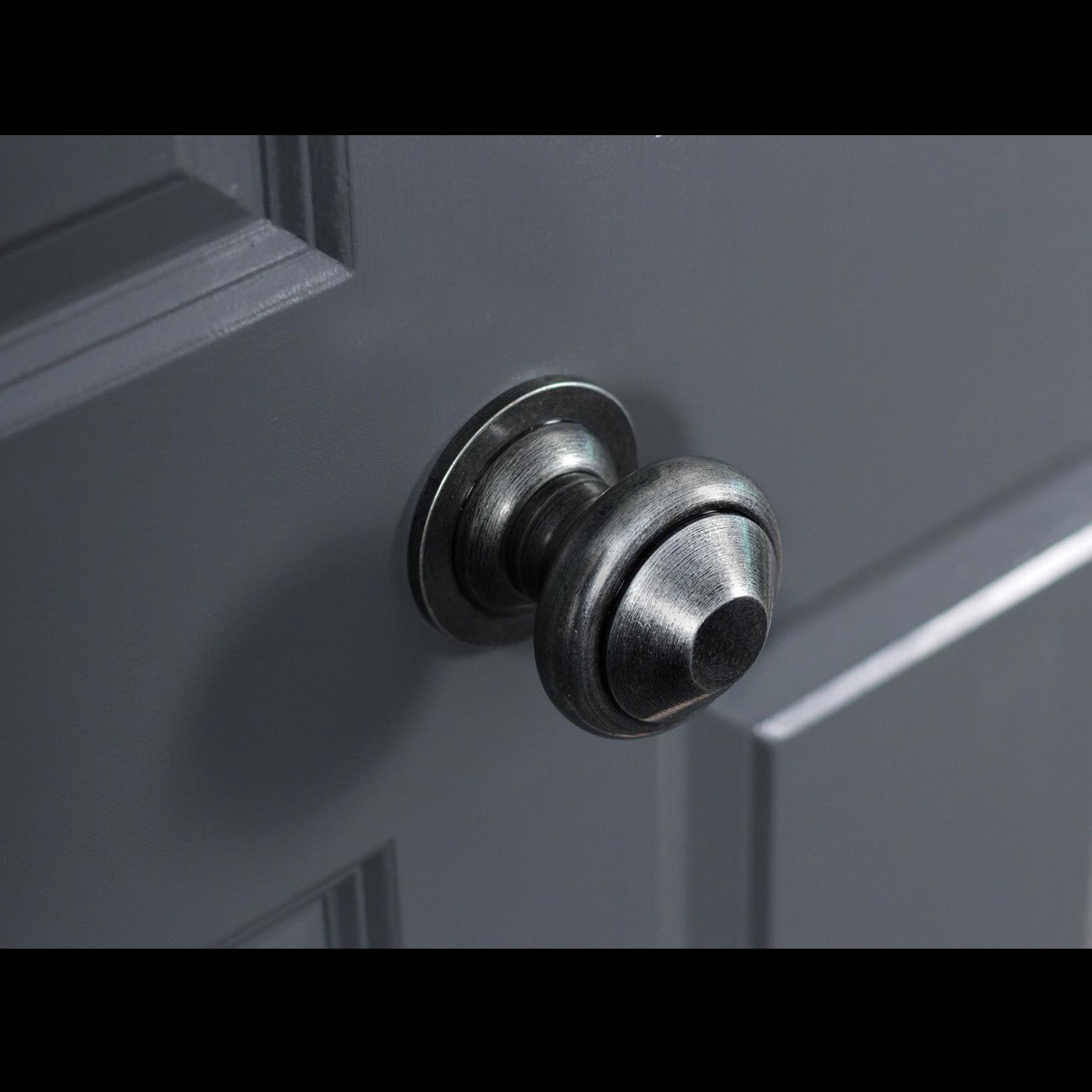 Centre Door Knobs