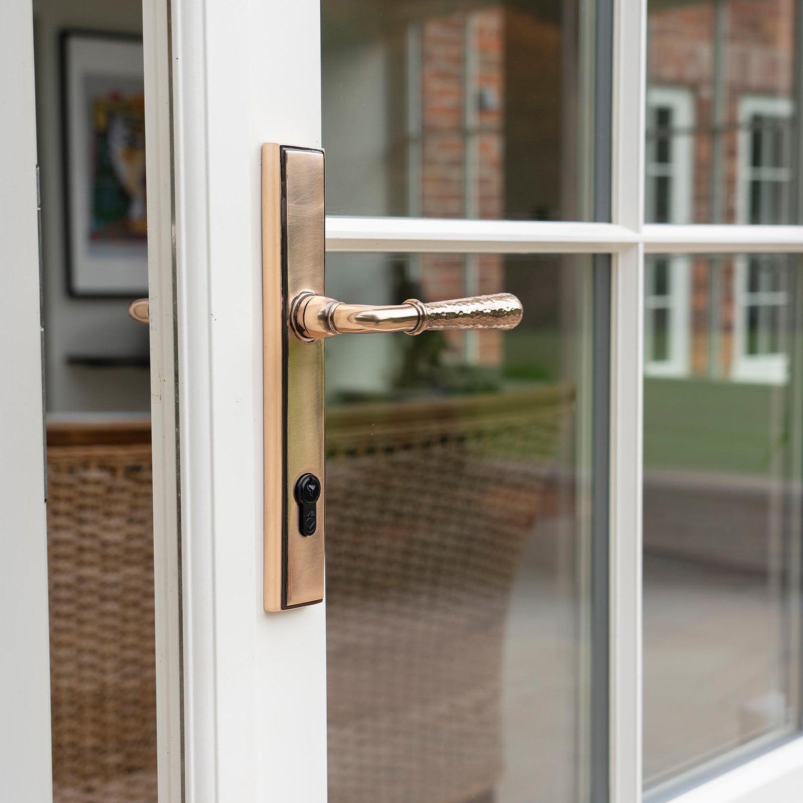 SHOW Hover Image of Hammered Newbury Slimline Multipoint Door Handle