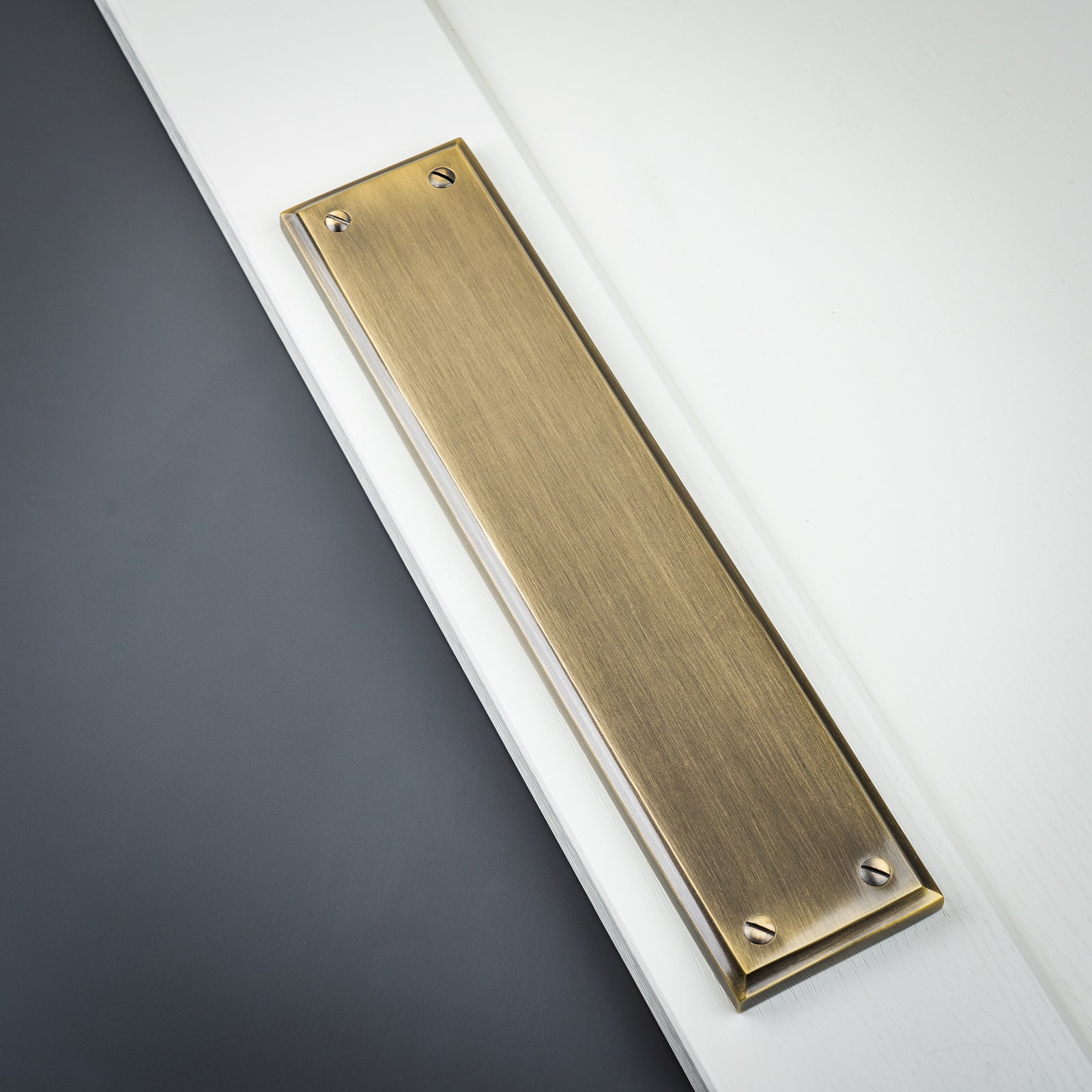 SHOW Hover Image of Brass Finger Plates